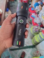 Sanford Super Bright Zoom Flashlight - Image 3